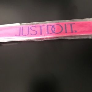 $5 SALE Nike “Just Do It” sports headband. NWT